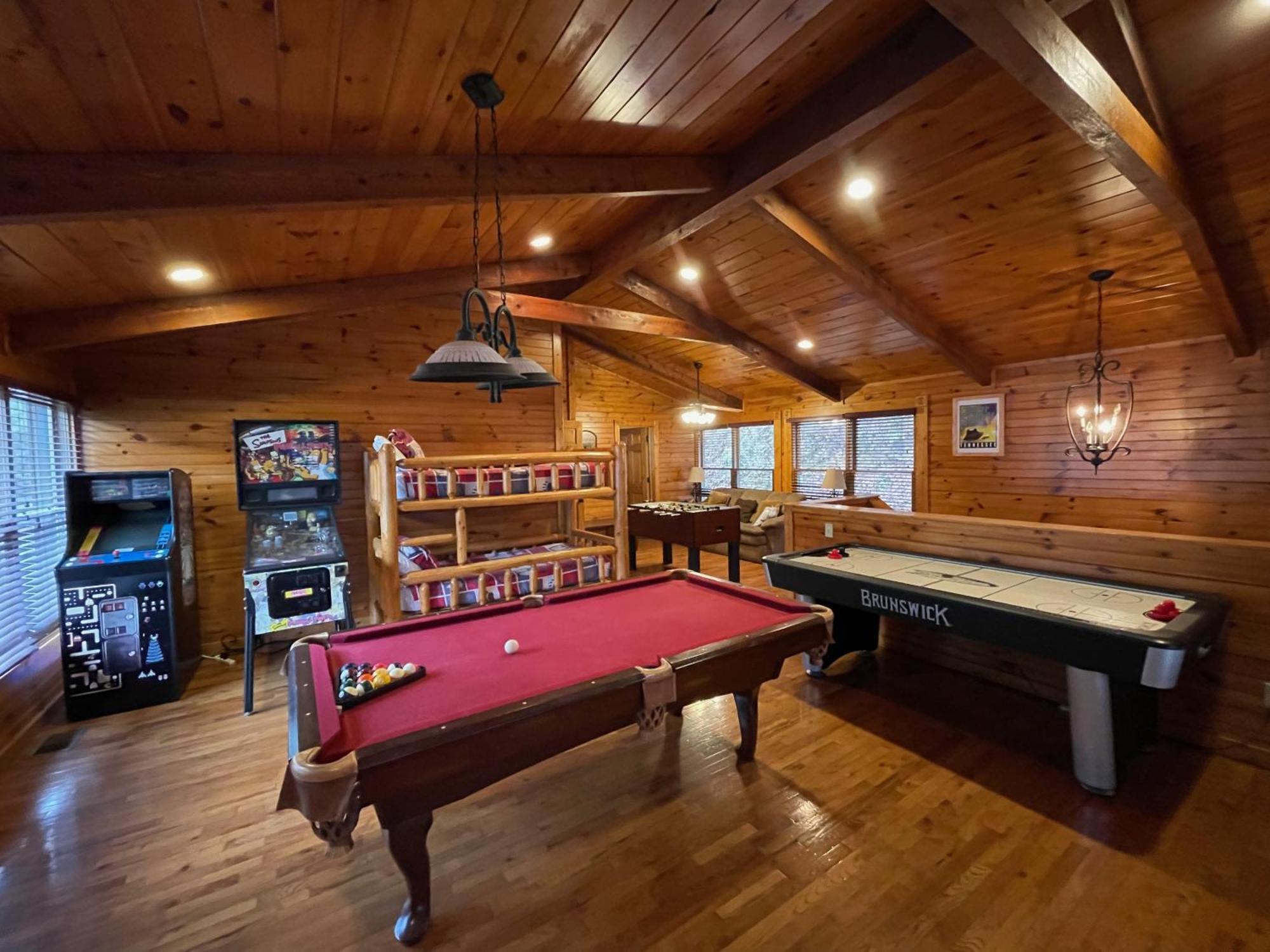 Spacious Resort Log Cabin, Easy Drive, Hot Tub, Arcade Gameroom, Mountain Vibe Gatlinburg Ngoại thất bức ảnh