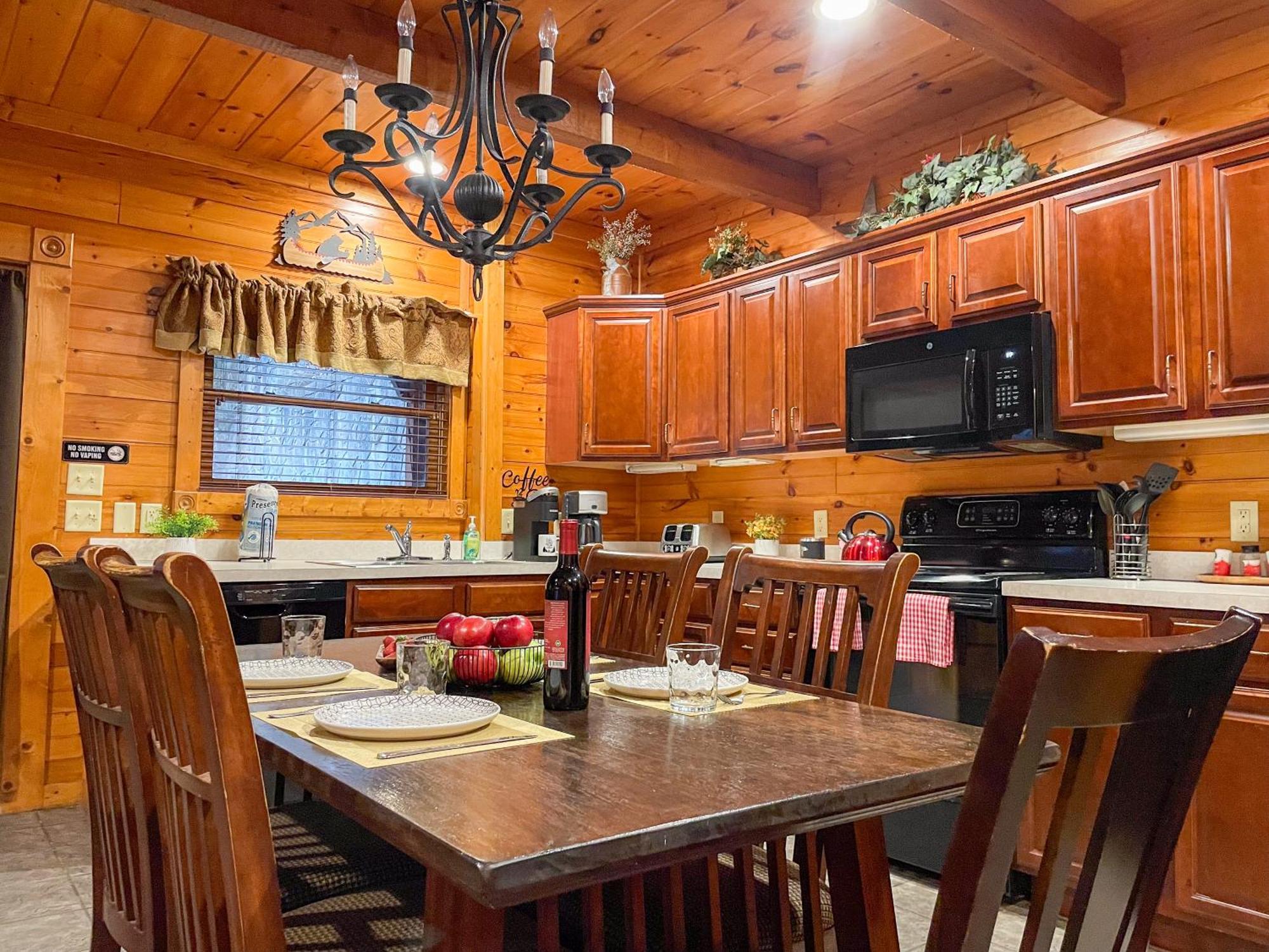 Spacious Resort Log Cabin, Easy Drive, Hot Tub, Arcade Gameroom, Mountain Vibe Gatlinburg Ngoại thất bức ảnh