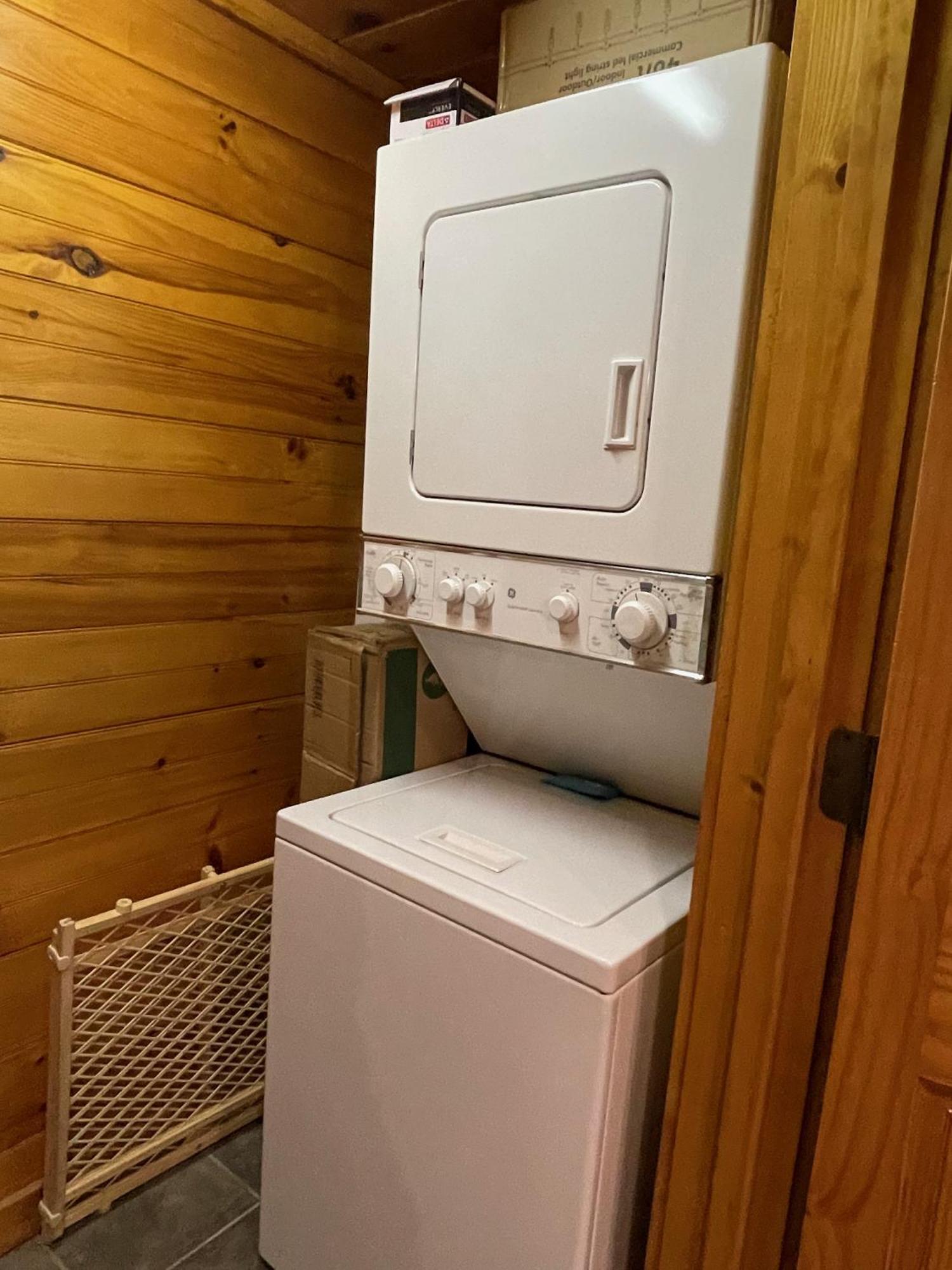 Spacious Resort Log Cabin, Easy Drive, Hot Tub, Arcade Gameroom, Mountain Vibe Gatlinburg Ngoại thất bức ảnh